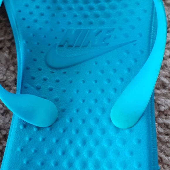 Nike flip flops - Picture 6 of 10